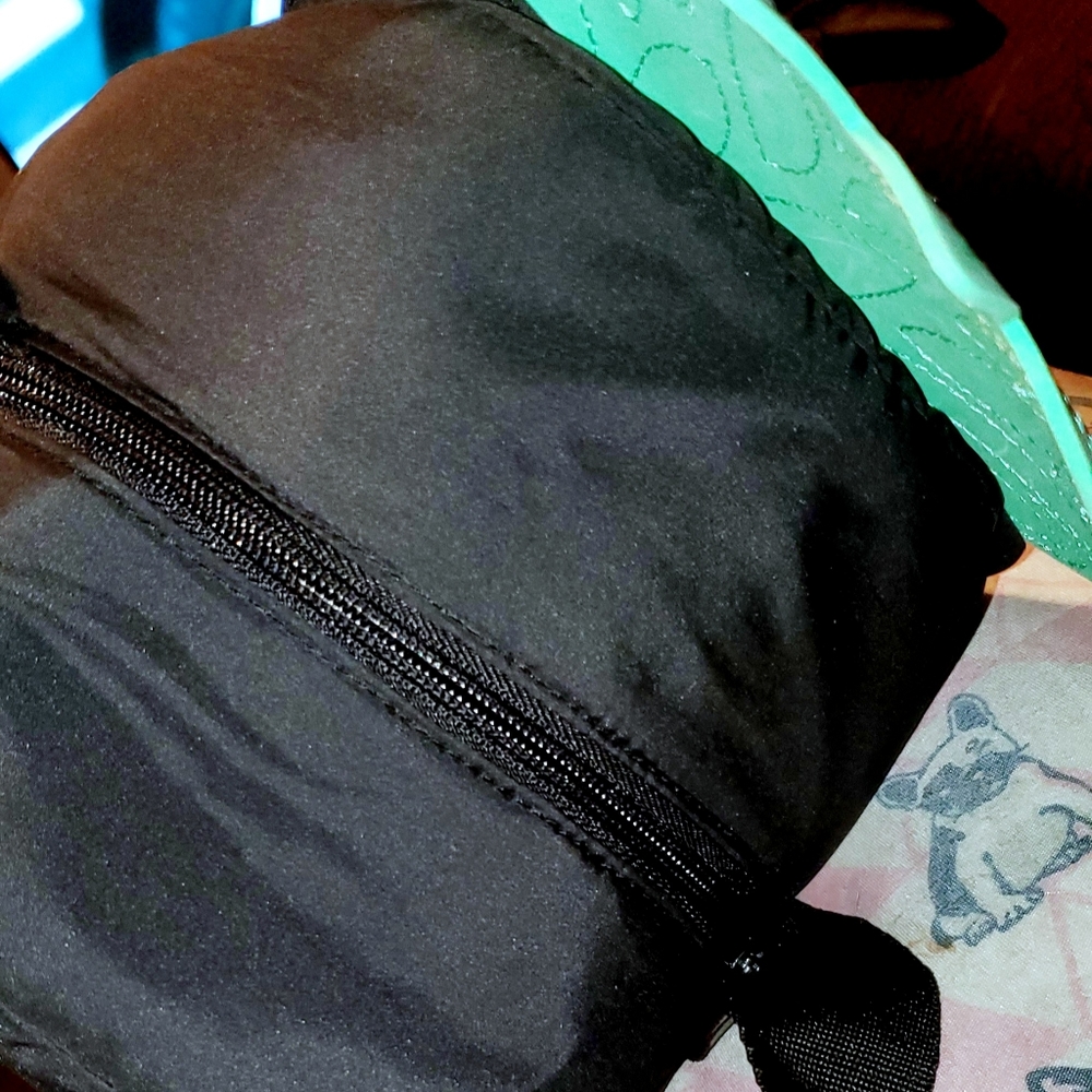 VS PINK lunch bag - Picture 7 of 7